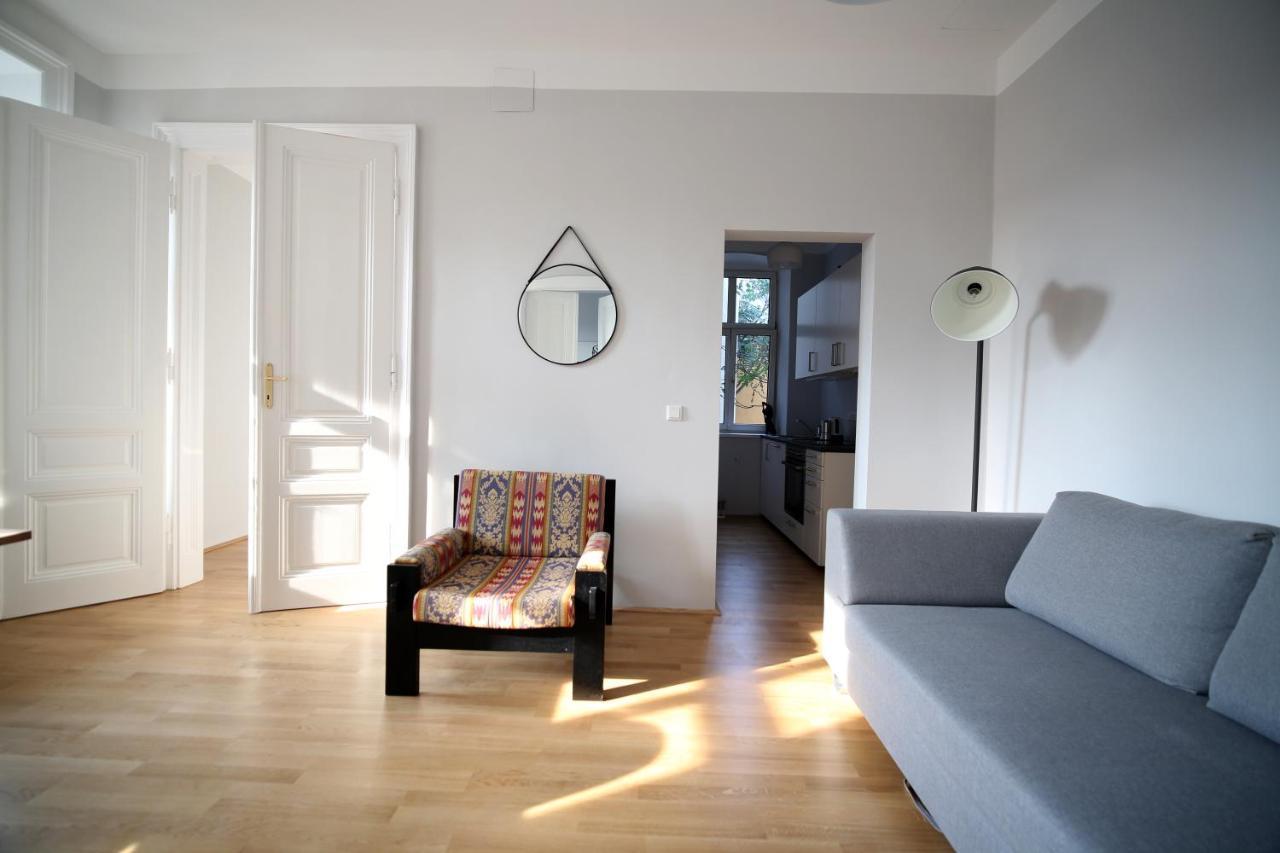 Classic, Modern & Sunny. 7min To Vienna's Center! Appartement Vienne